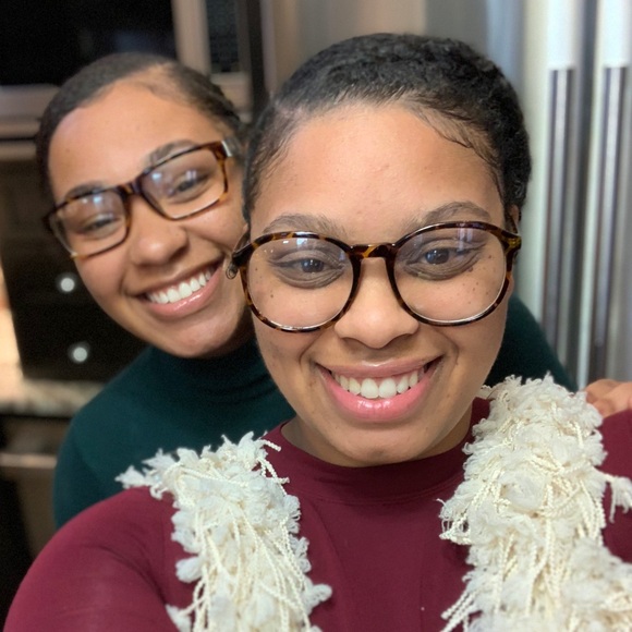 Meet your Posher, Danielle - Picture 12 of 12